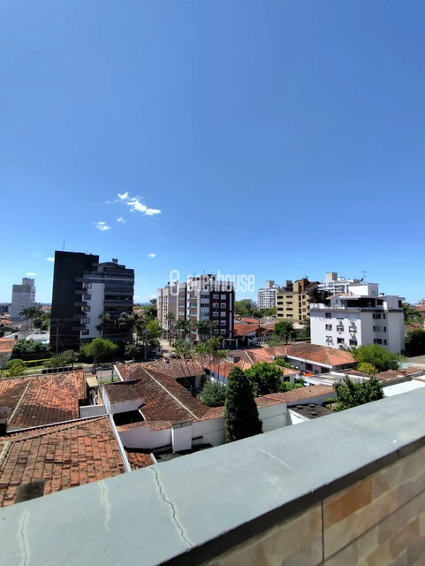 Cobertura com 176m² 2 Dormitórios 1 suíte 3 Banheiros 2 vagas