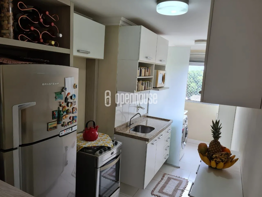 Apartamento com  44 m² 02 Dormitórios 1 vaga semi-mobiliado