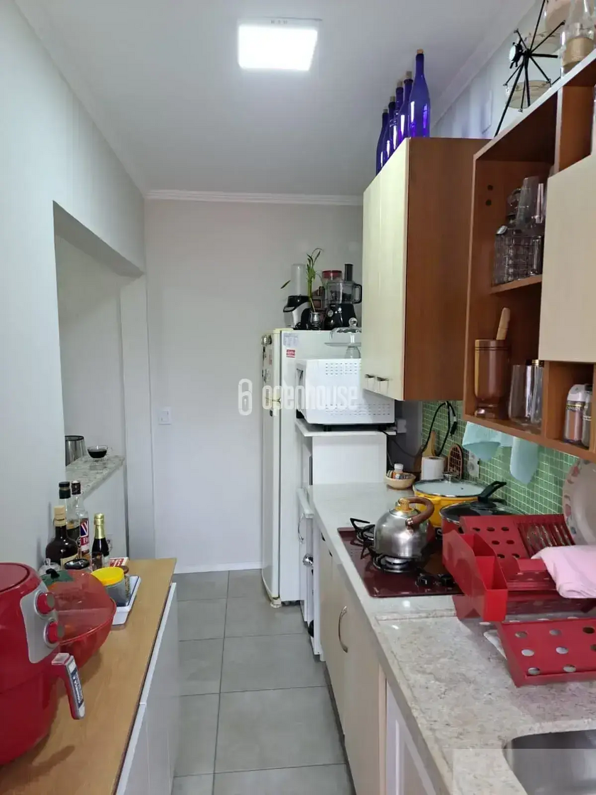 Apartamento com 27 m² 1 Dormitorio com os moveis fixo