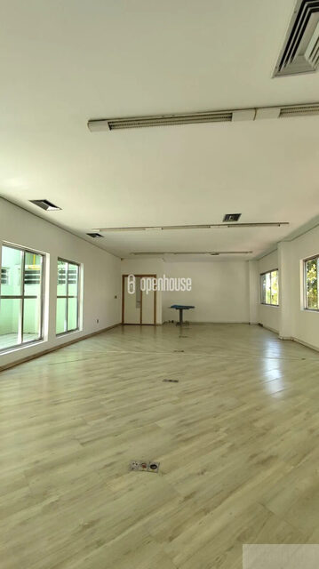 Salas Comerciais para alugar com 235 m² 4 vagas 5 banheiros