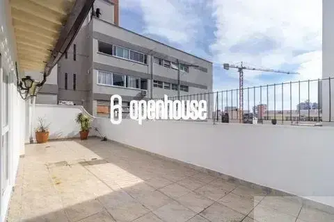 Cobertura com 219m² 3 dormitórios 1 suíte 4 banheiros 2 vagas