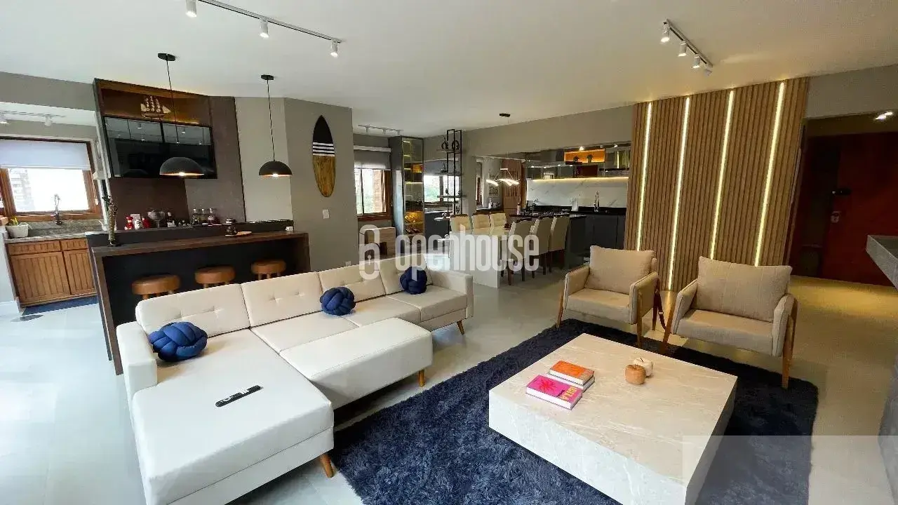 Apartamento com 148m2 3 Dormitório 1 suíte com closset 2 vagas de garagem