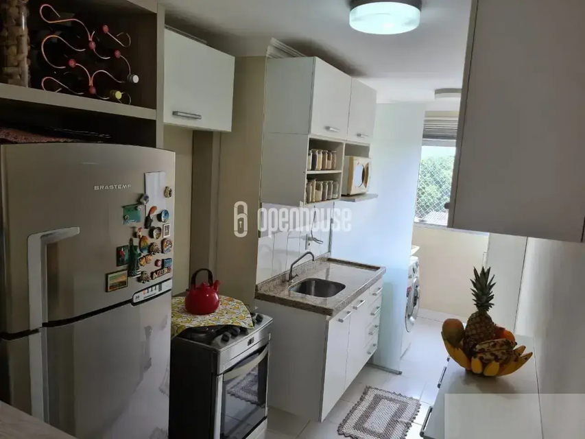 Apartamento com  44 m² 02 Dormitórios 1 vaga semi-mobiliado