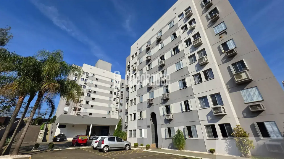Apê Semi-Mobiliado com 3 Dorms e Vaga Coberta – Ótima Localização!