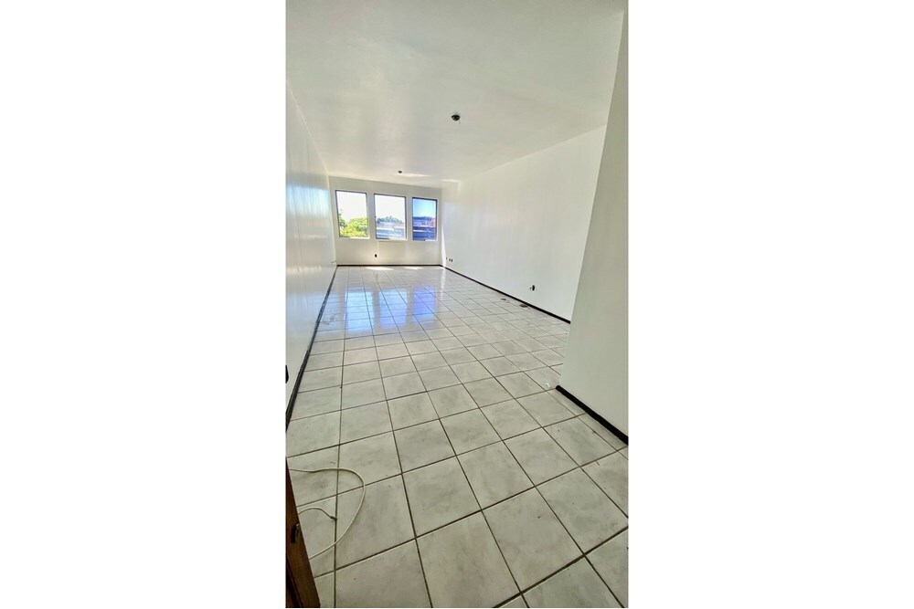 MDVCC 1023 Sala 610371014-140